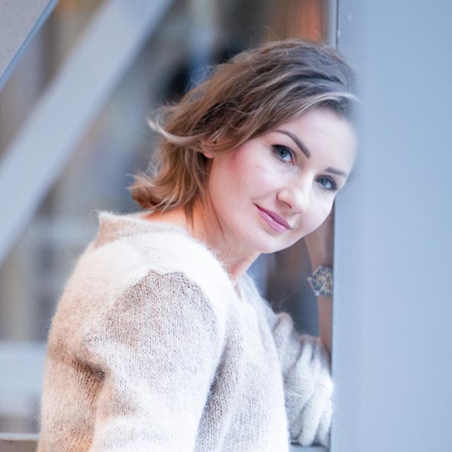 Monika Michałkiewicz - Profesjonalna Stylistka osobista z ponad dziesięcioletnim doświadczeniem - Do usług